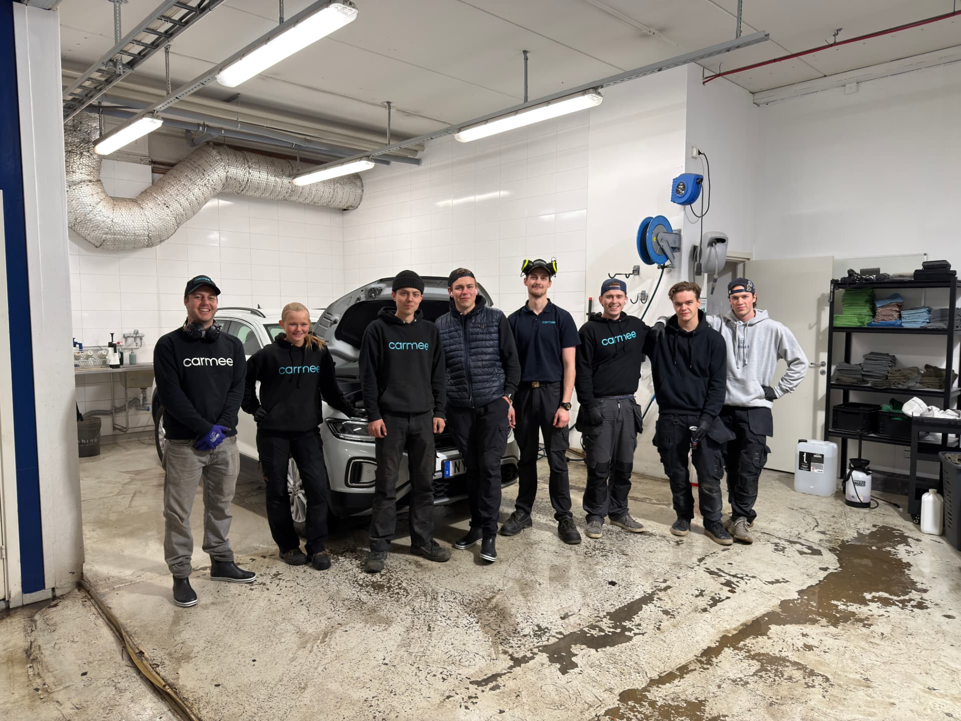Carmees team i verkstaden